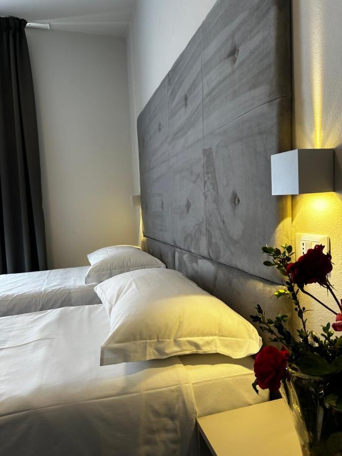 Pfa Hotel - Isola D'Elba Каво Екстериор снимка