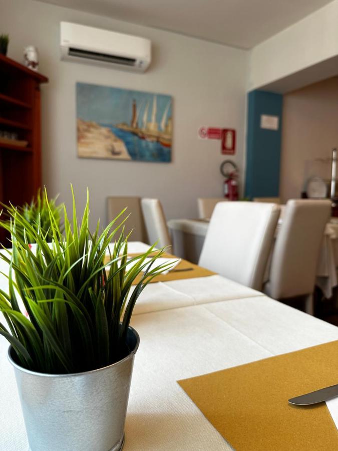 Pfa Hotel - Isola D'Elba Каво Екстериор снимка